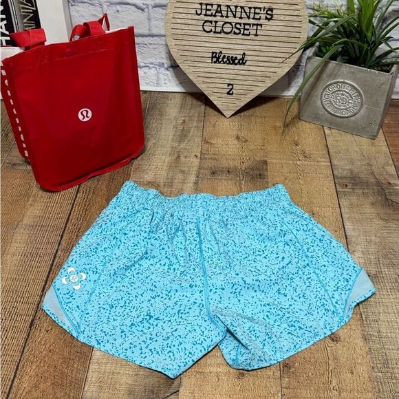Lululemon SeaWheeze Hotty Hot High-Rise Lined Short 4"
Outer Pace Speckle - Picture 1 of 15